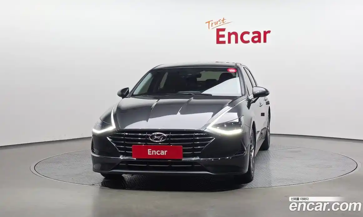 Hyundai Sonata 2021 2.0 автомат (гидро), фото 3