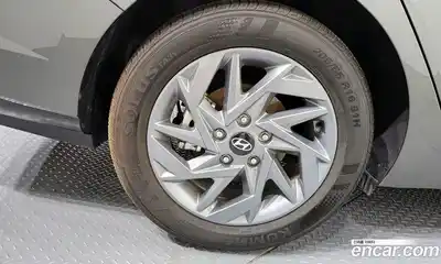 Hyundai Avante 2024 1.6 автомат (гидро), миниатюра 4