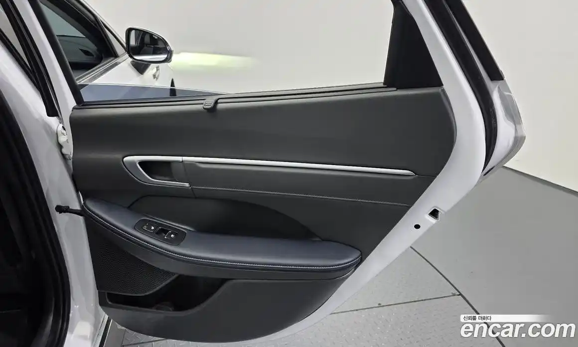 Hyundai Sonata 2025 2.0 автомат (гидро), фото 15