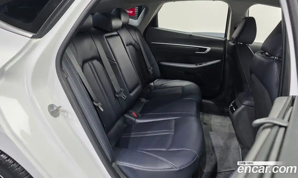 Hyundai Sonata 2025 2.0 автомат (гидро), фото 18