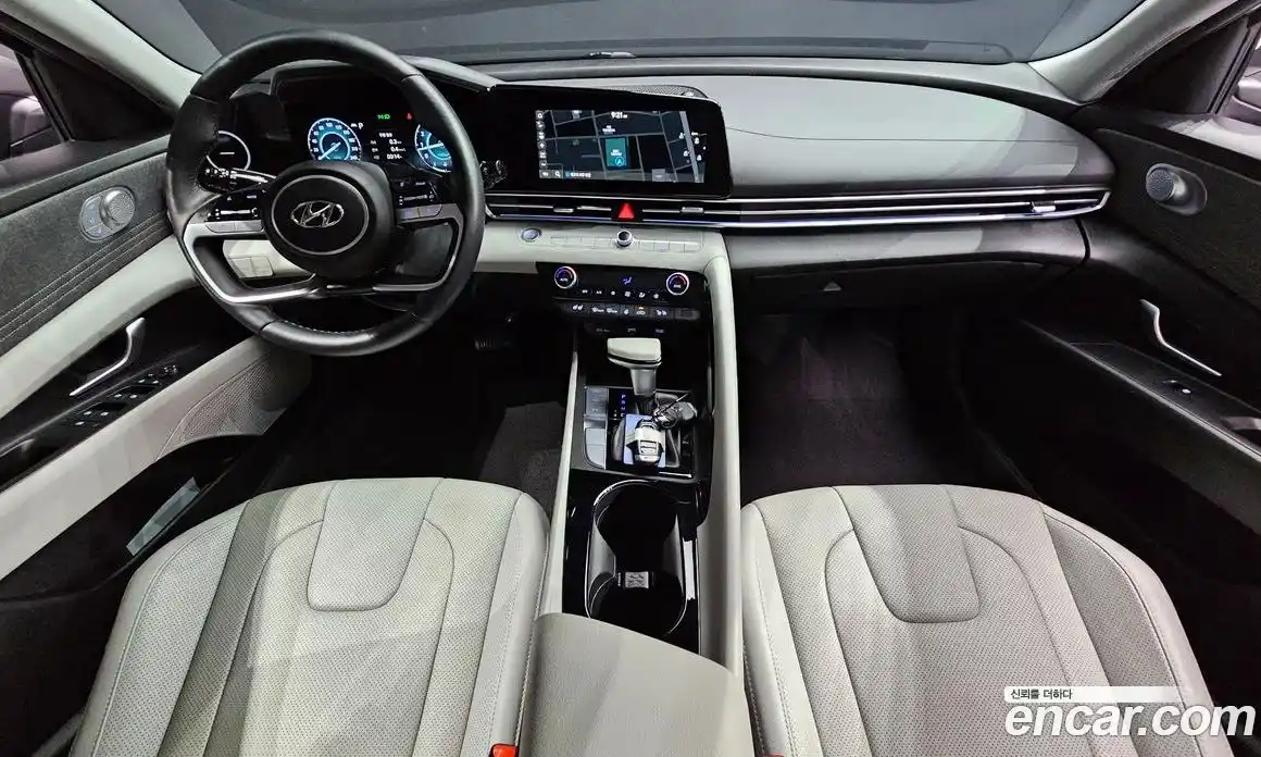 Hyundai Avante 2021 1.6 автомат (гидро), фото 10