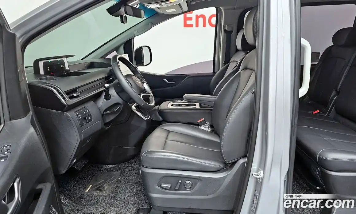 Hyundai Staria 2024 3.5 автомат (гидро), фото 26