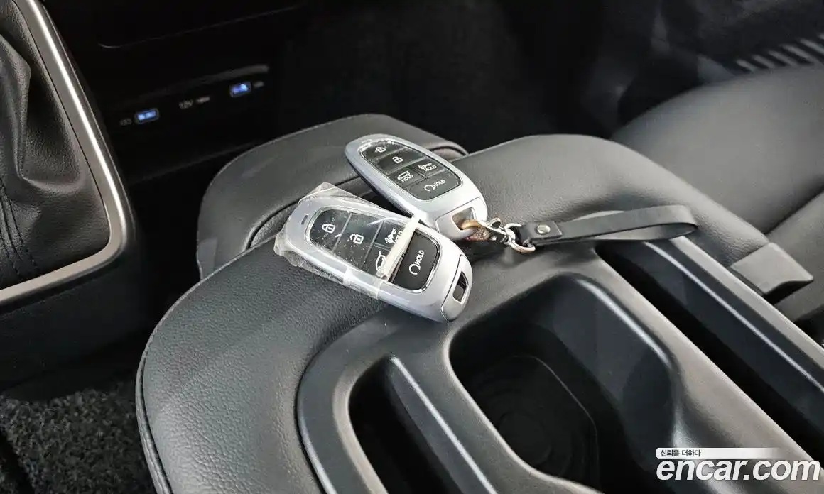 Hyundai Staria 2024 3.5 автомат (гидро), фото 28
