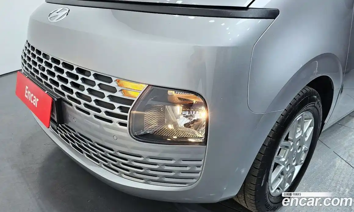 Hyundai Staria 2024 3.5 автомат (гидро), фото 7