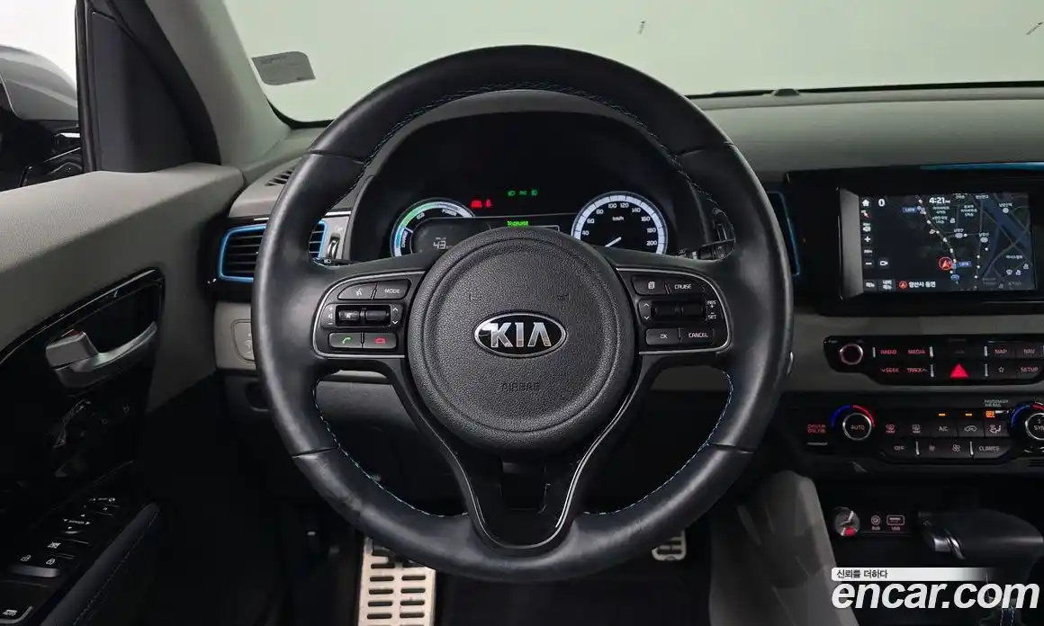 Kia Niro 2018 1.6 автомат (гидро), фото 18