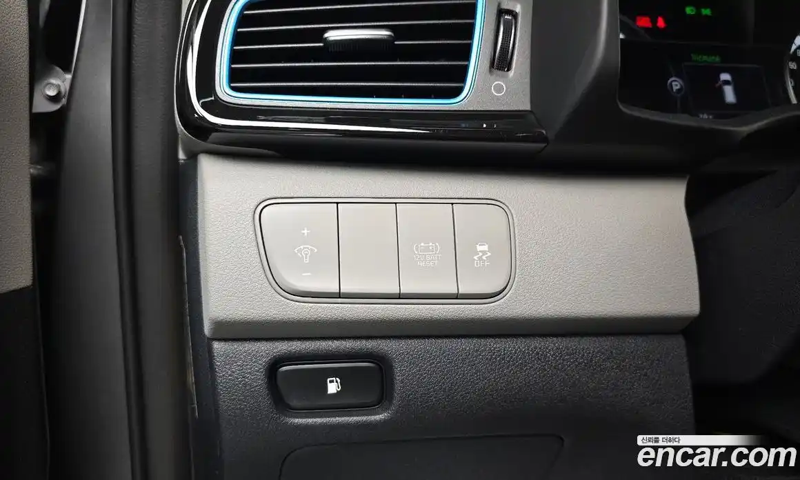 Kia Niro 2018 1.6 автомат (гидро), фото 27