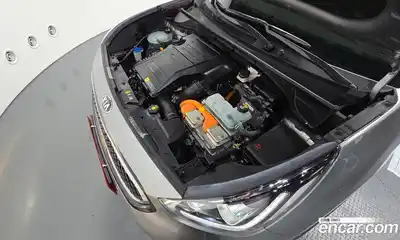 Kia Niro 2018 1.6 автомат (гидро), миниатюра 5