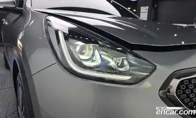 Kia Niro 2018 1.6 автомат (гидро), миниатюра 7