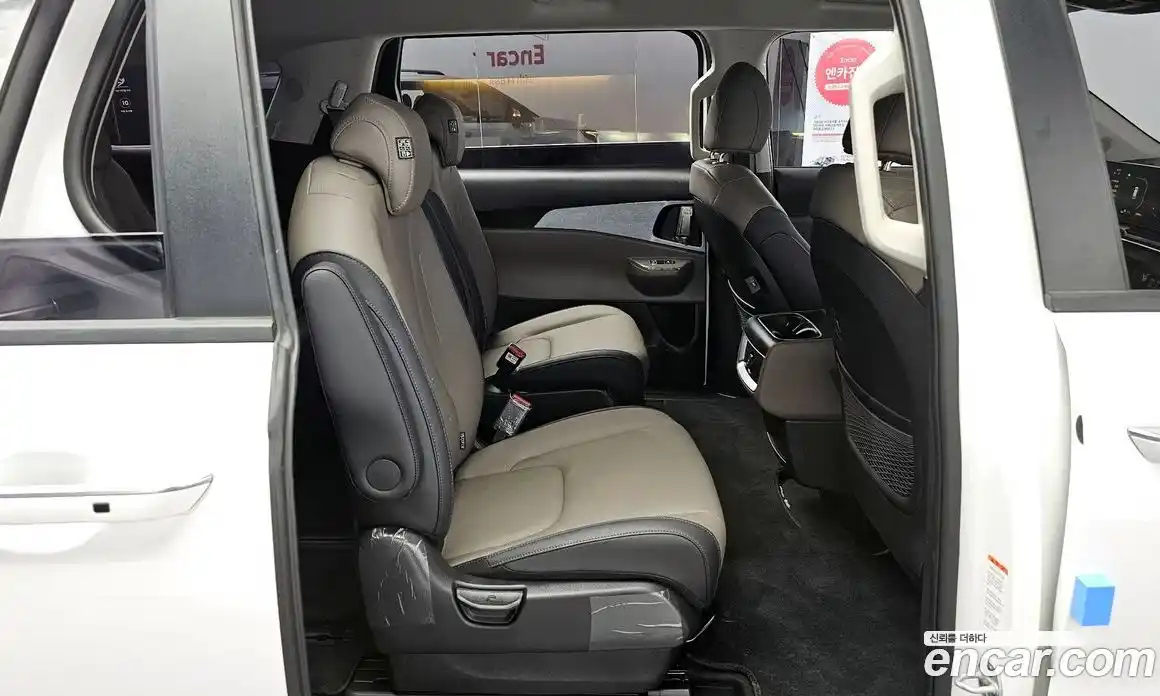 Kia Carnival 2024 1.6 автомат (гидро), фото 13