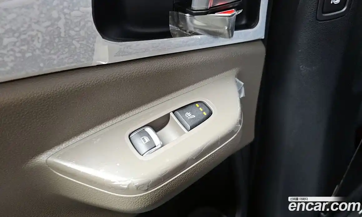 Kia Carnival 2024 1.6 автомат (гидро), фото 25