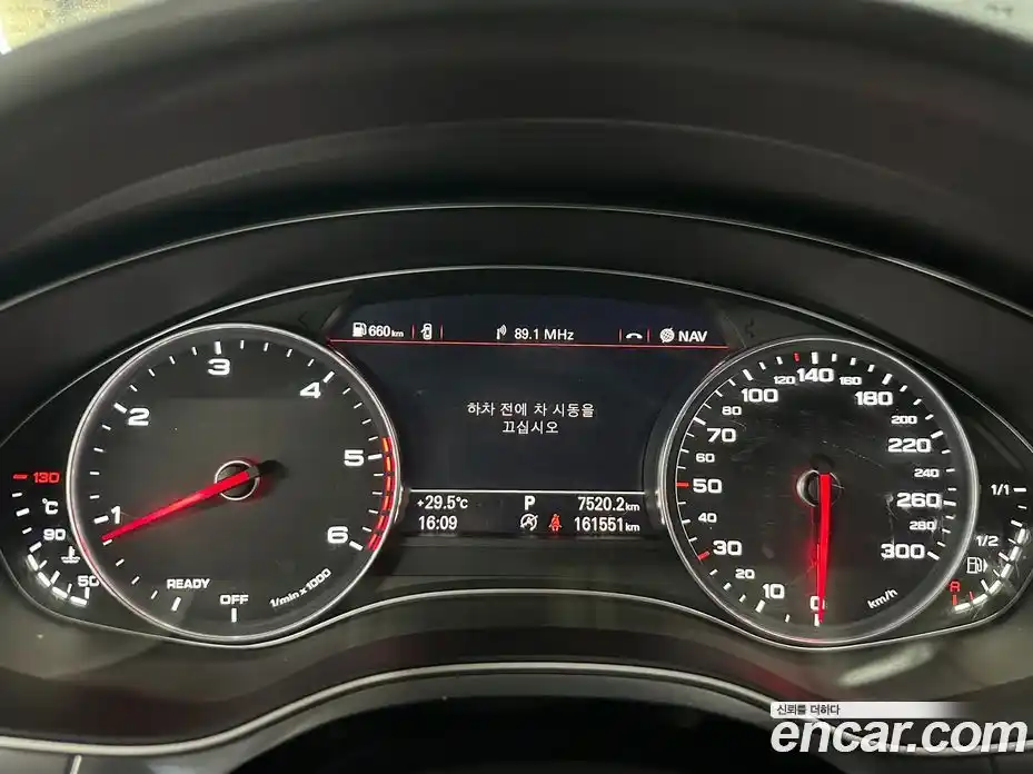 Audi A6 2016 2.0 автомат (гидро), фото 8