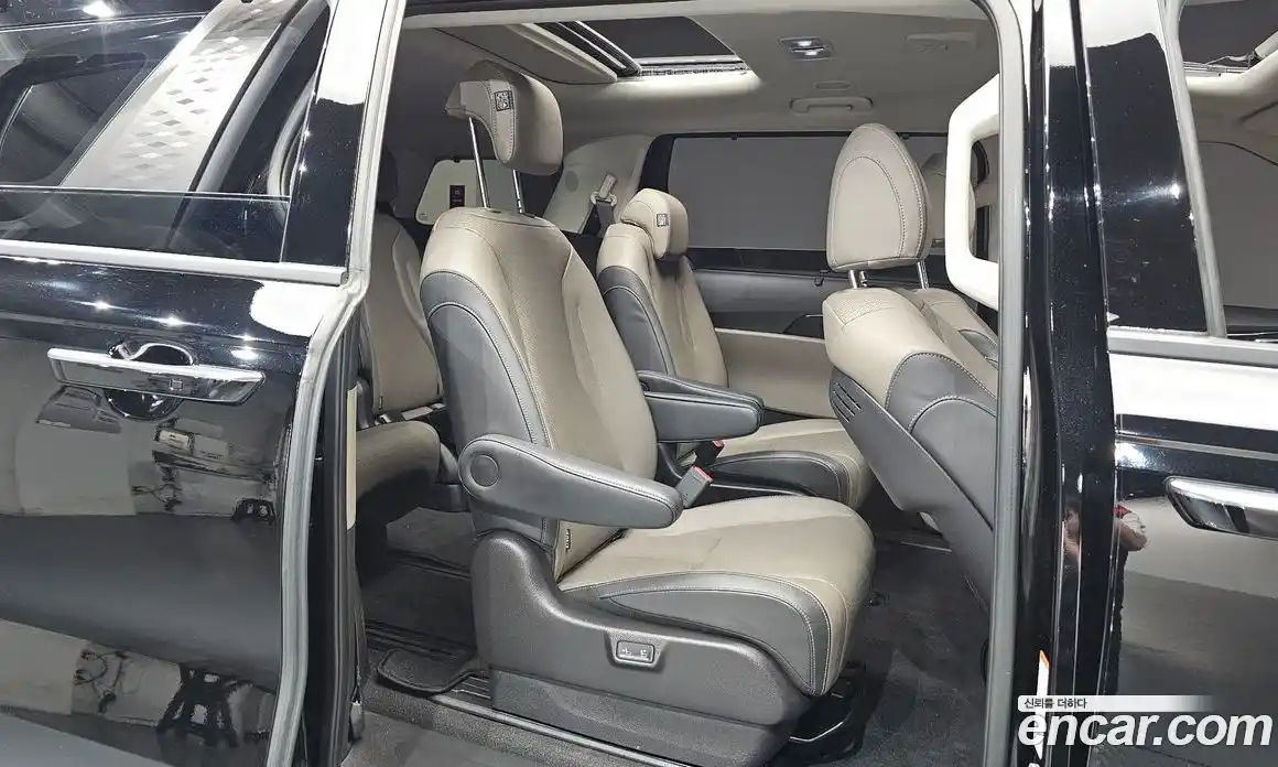 Kia Carnival 2024 2.2 автомат (гидро), фото 17