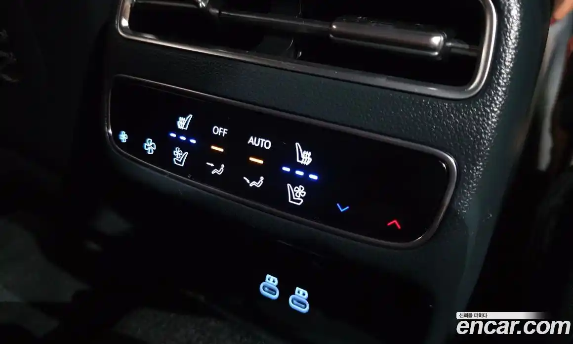 Genesis GV70 2024 2.5 автомат (гидро), фото 21