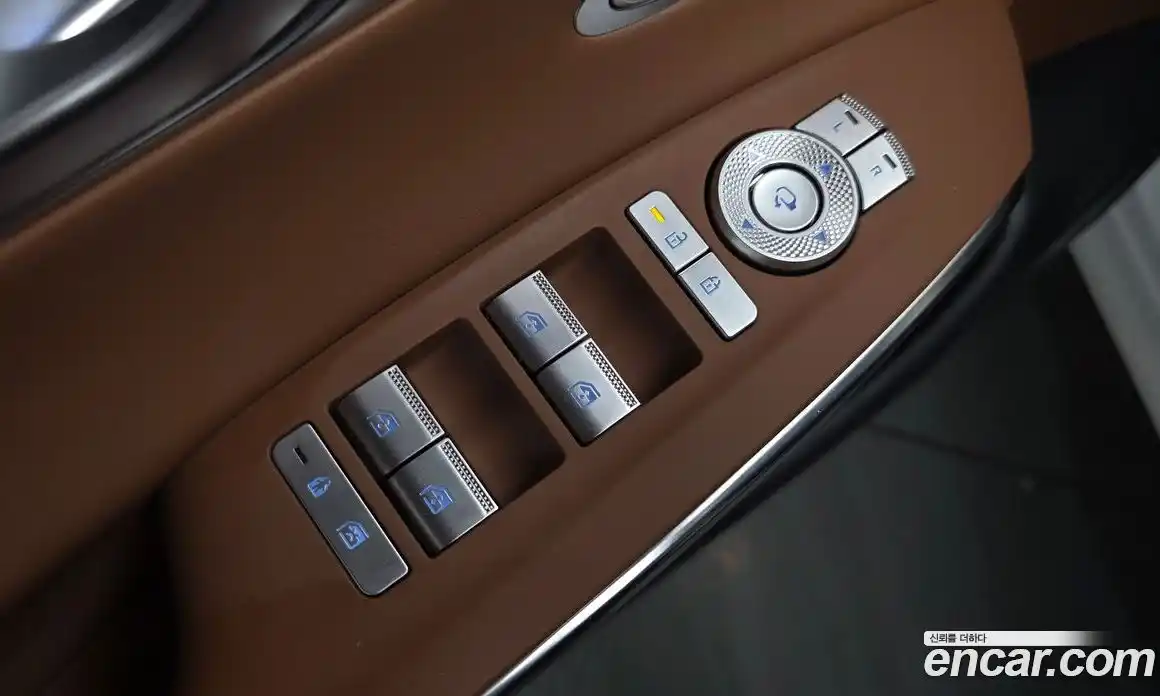 Genesis GV70 2024 2.5 автомат (гидро), фото 28