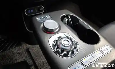 Genesis GV60 2022 0.1 автомат (гидро), миниатюра 12