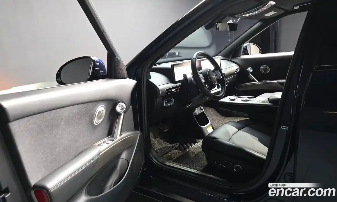 Genesis GV60 2022 0.1 автомат (гидро), фото 13