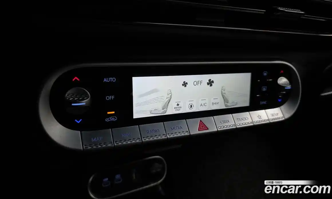 Genesis GV60 2022 0.1 автомат (гидро), фото 36