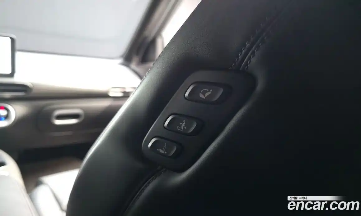 Genesis GV60 2022 0.1 автомат (гидро), фото 38