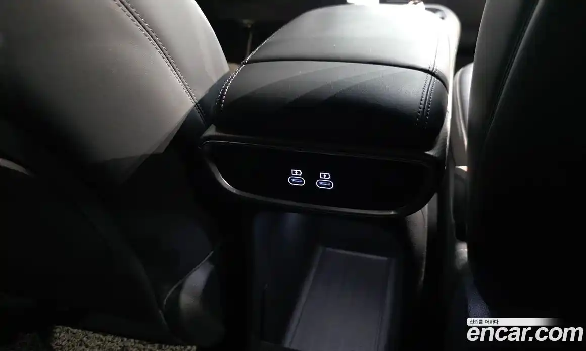Genesis GV60 2022 0.1 автомат (гидро), фото 39