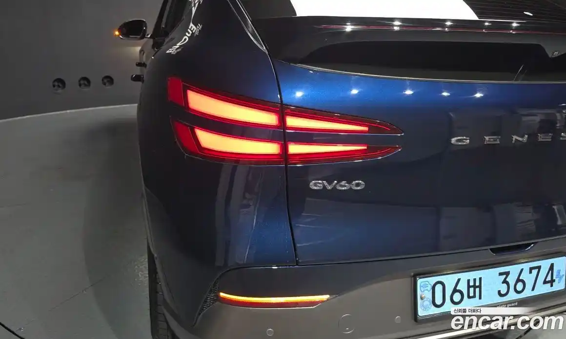 Genesis GV60 2022 0.1 автомат (гидро), фото 9
