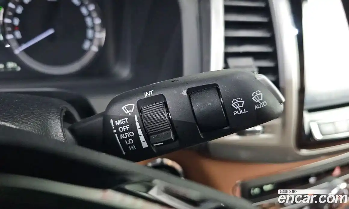 SsangYong Rexton 2018 2.2 автомат (гидро), фото 30