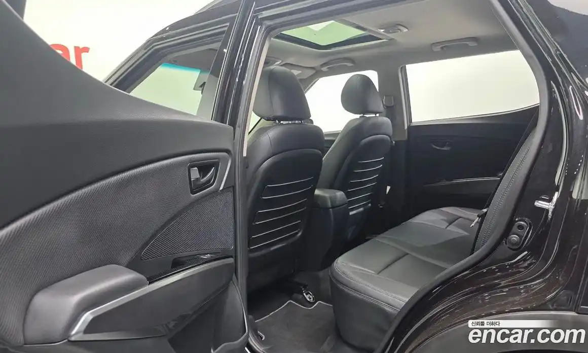 SsangYong TIBOLI 2021 1.5 автомат (гидро), фото 17