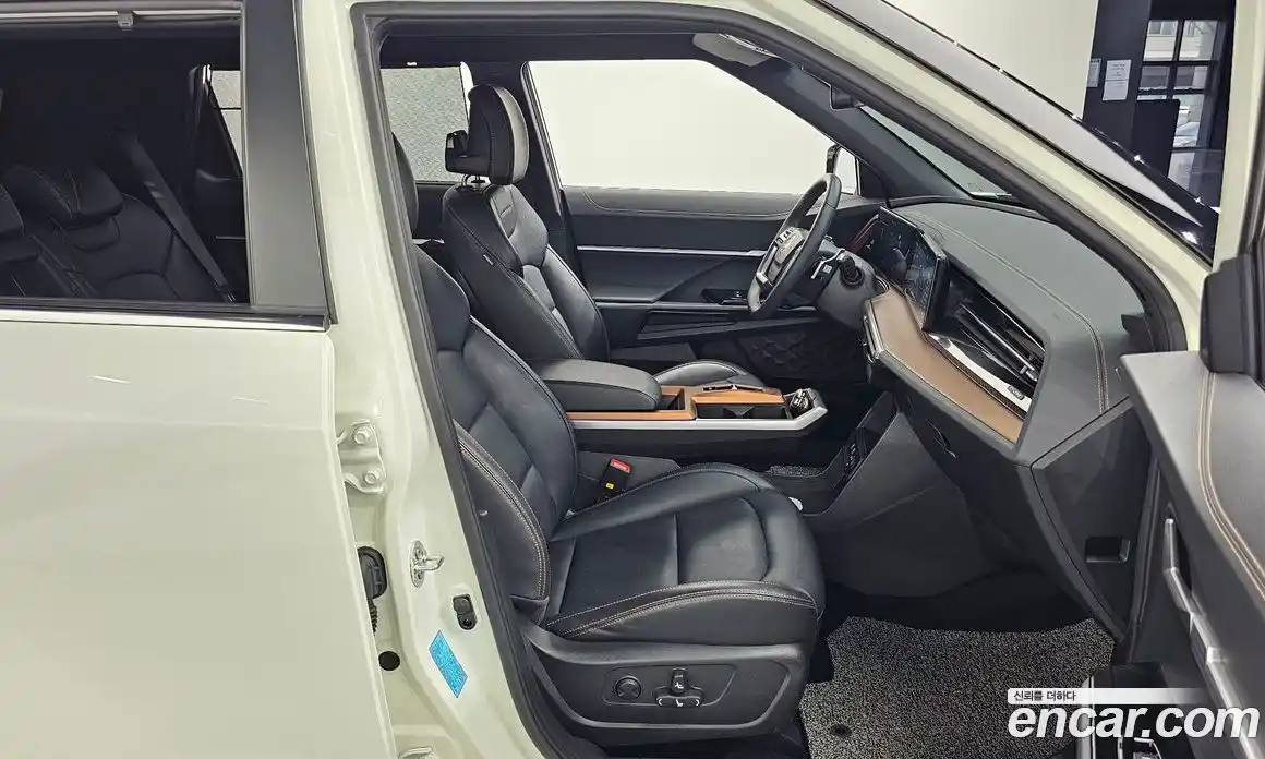 SsangYong Torres 2024 0.2 автомат (гидро), фото 11