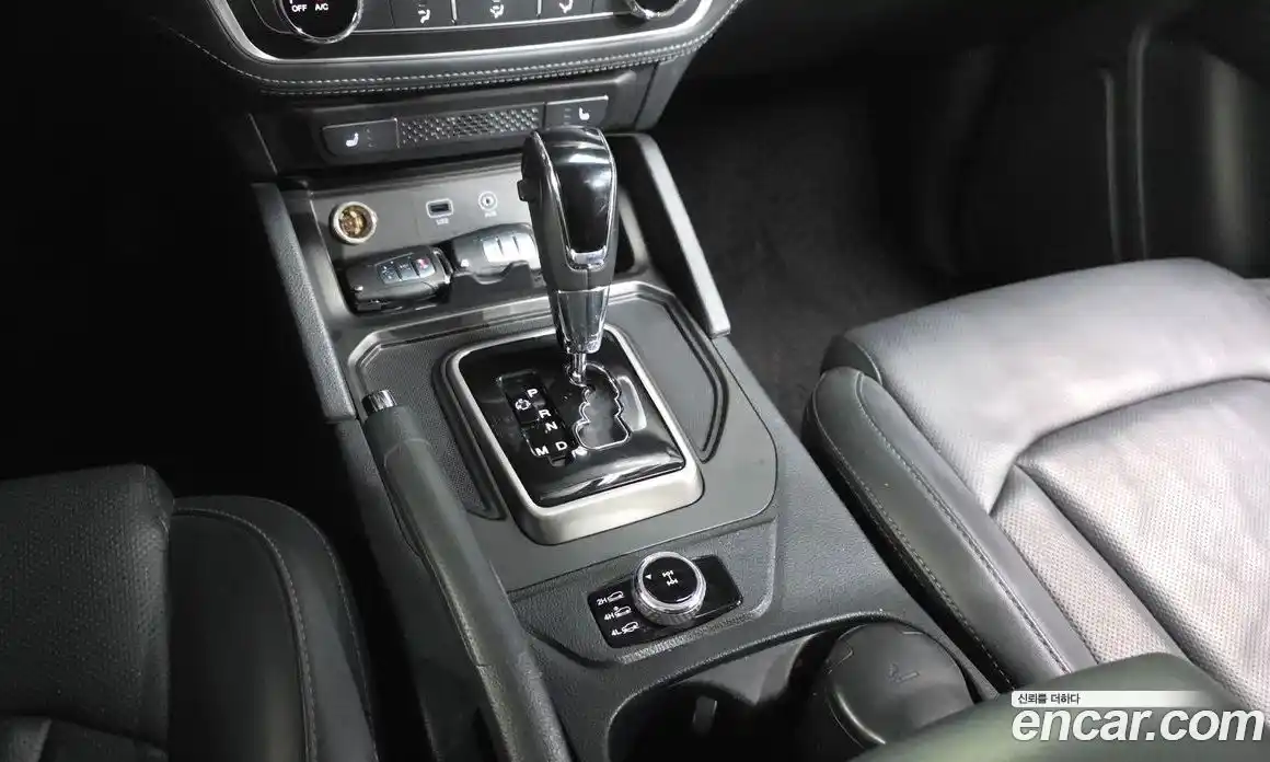 SsangYong Rexton 2018 2.2 автомат (гидро), фото 12