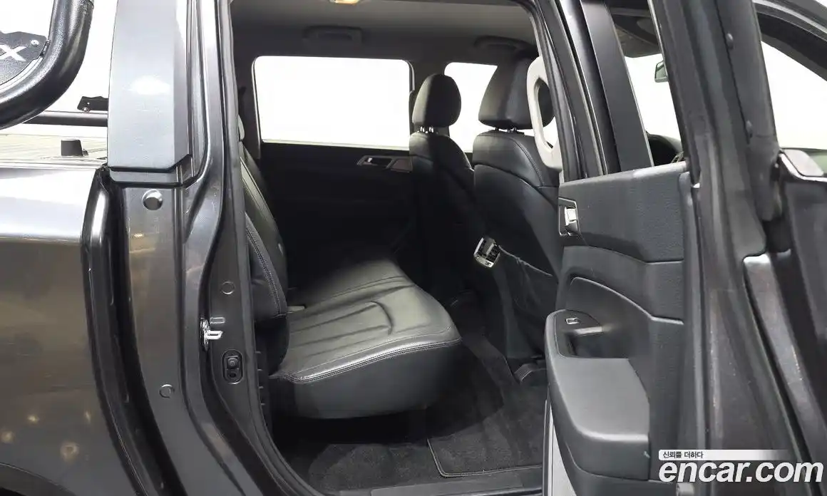SsangYong Rexton 2018 2.2 автомат (гидро), фото 18