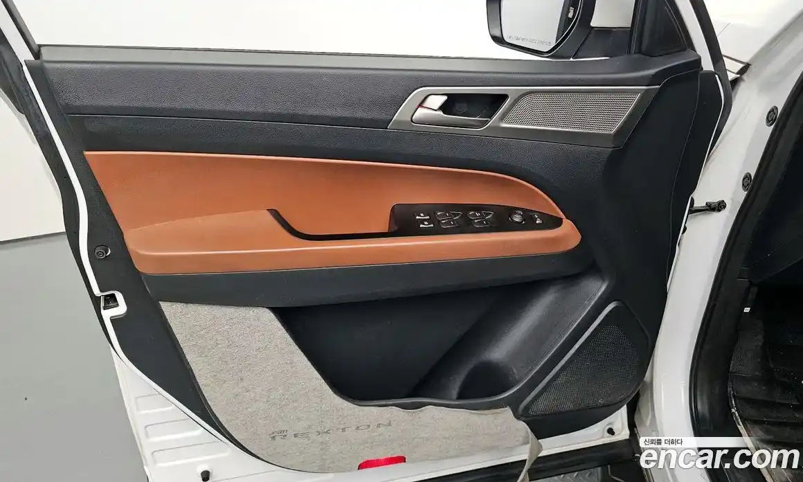 SsangYong Rexton 2018 2.2 автомат (гидро), фото 14