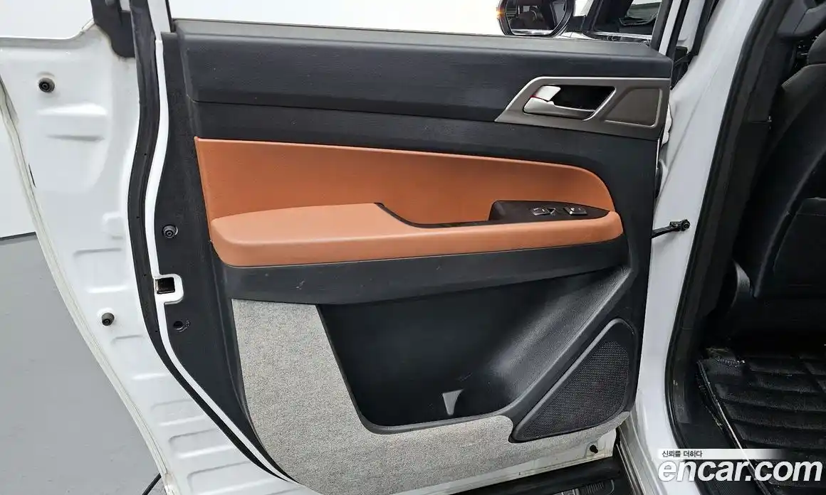 SsangYong Rexton 2018 2.2 автомат (гидро), фото 15