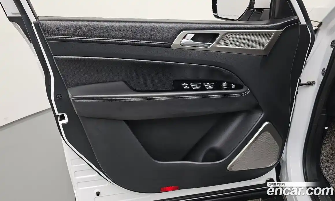 SsangYong Rexton 2018 2.2 автомат (гидро), фото 13