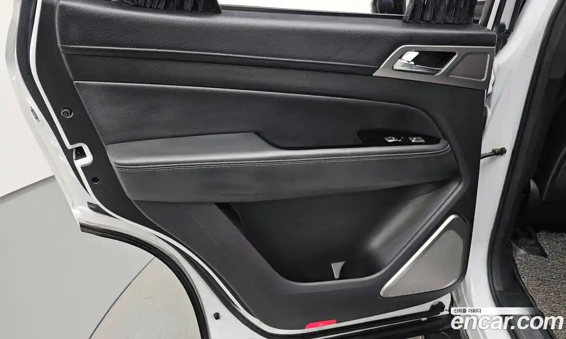 SsangYong Rexton 2018 2.2 автомат (гидро), фото 14
