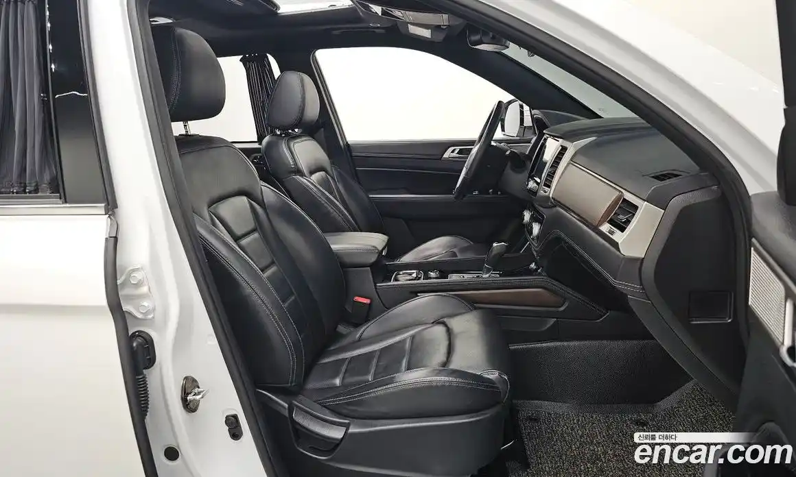 SsangYong Rexton 2018 2.2 автомат (гидро), фото 16