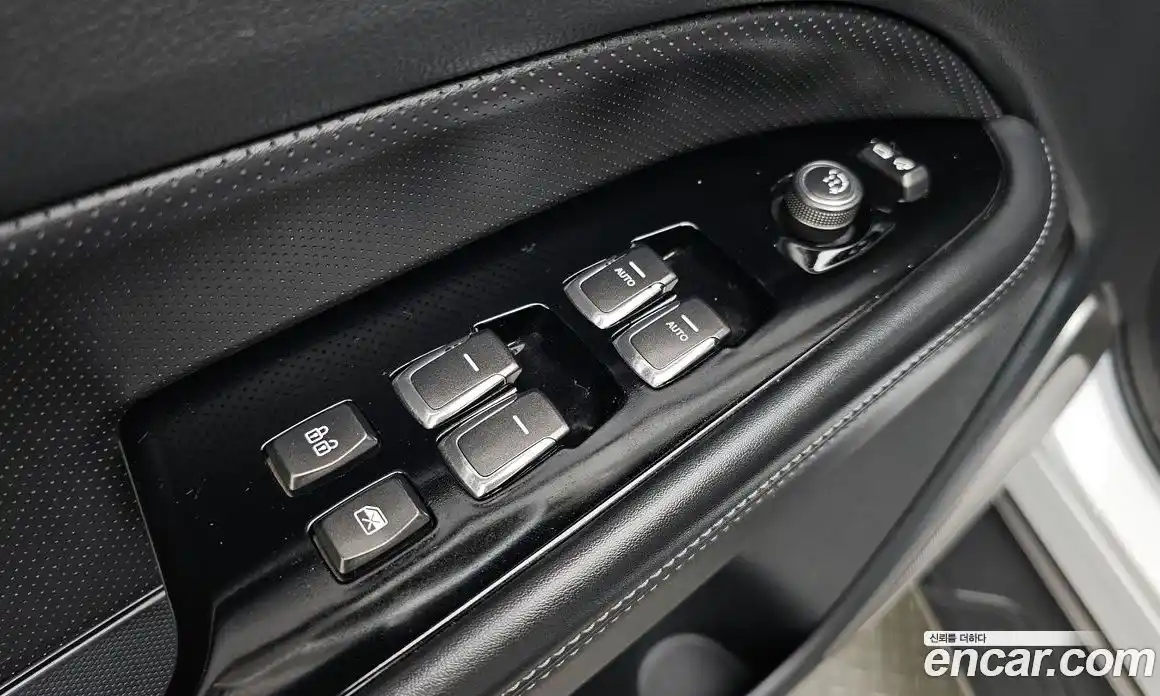 SsangYong Rexton 2018 2.2 автомат (гидро), фото 25