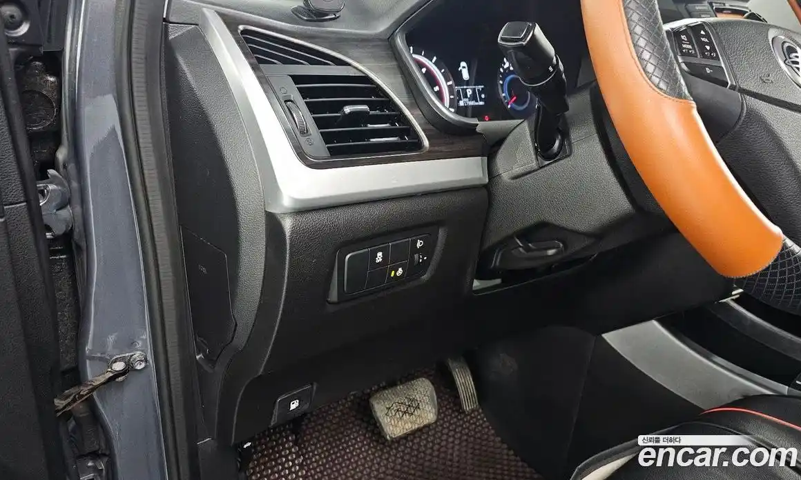 SsangYong Korando 2015 2.2 автомат (гидро), фото 19