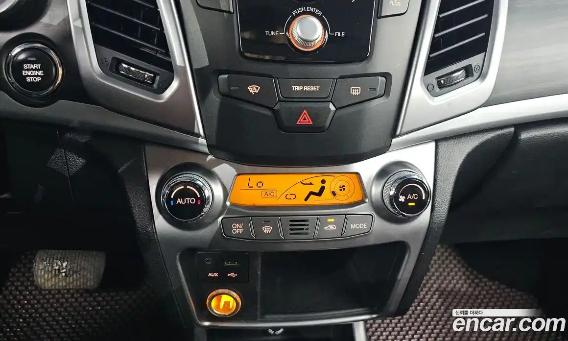 SsangYong Korando 2015 2.2 автомат (гидро), фото 24
