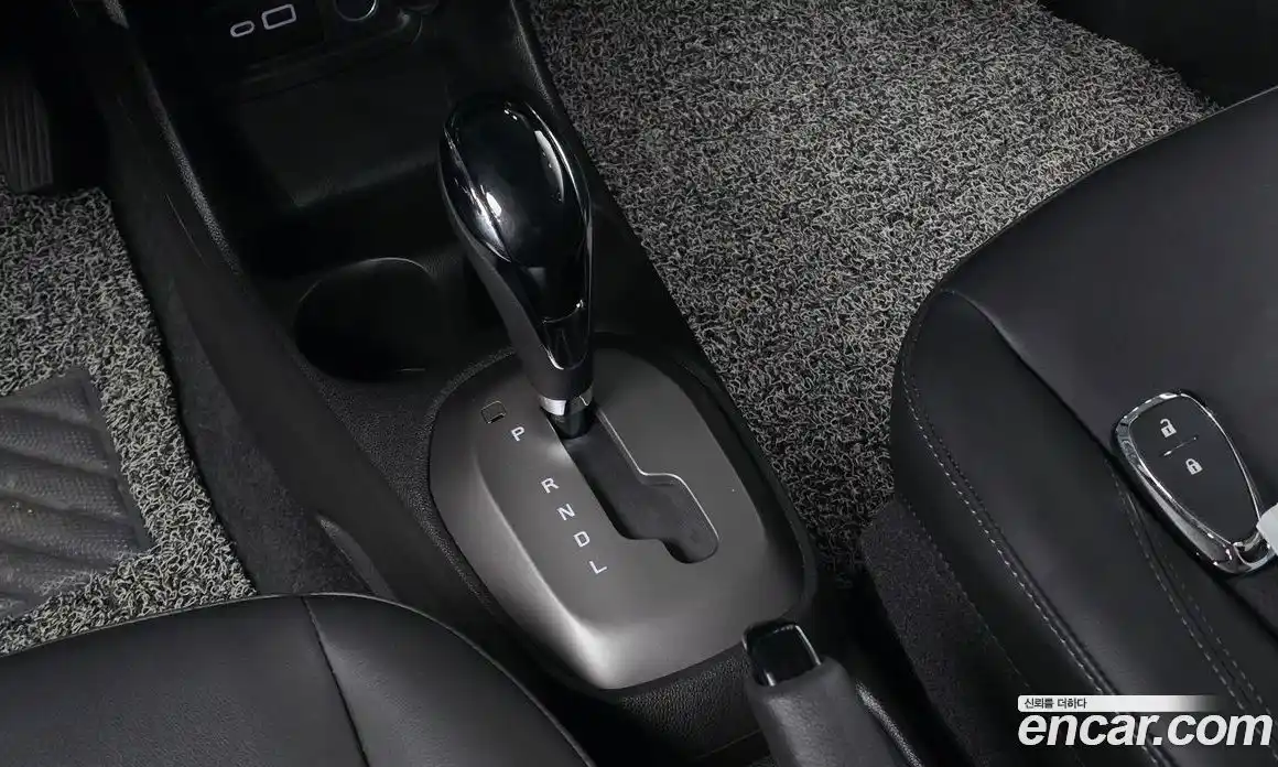 Chevrolet Spark 2022 1.0 автомат (гидро), фото 9