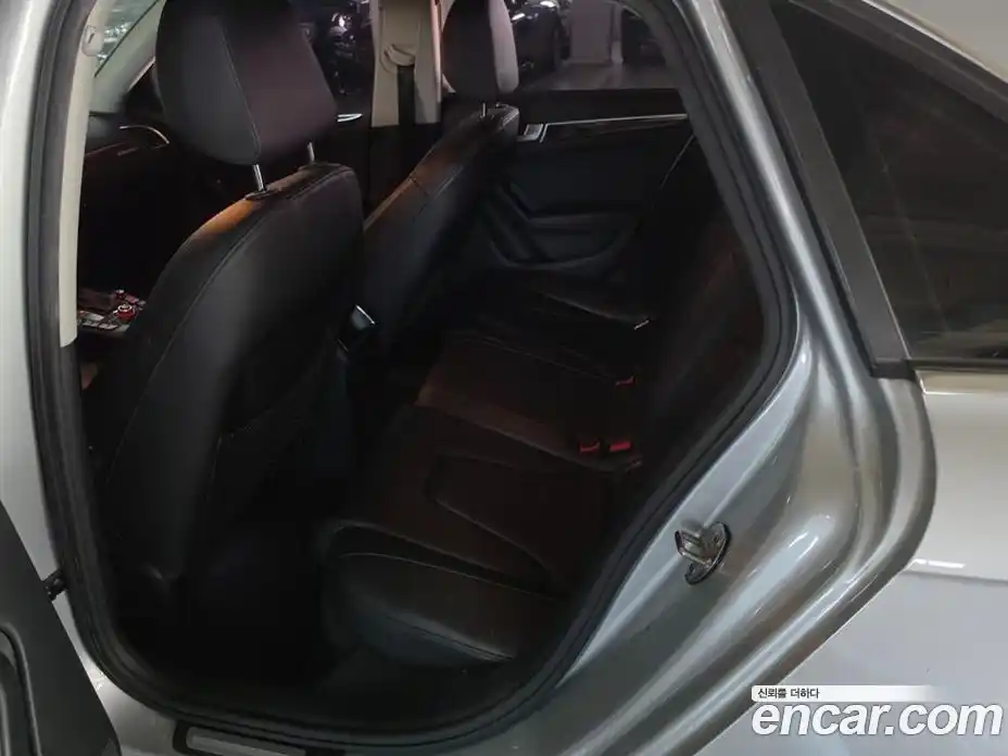 Audi A4 2011 2.0 автомат (гидро), фото 8