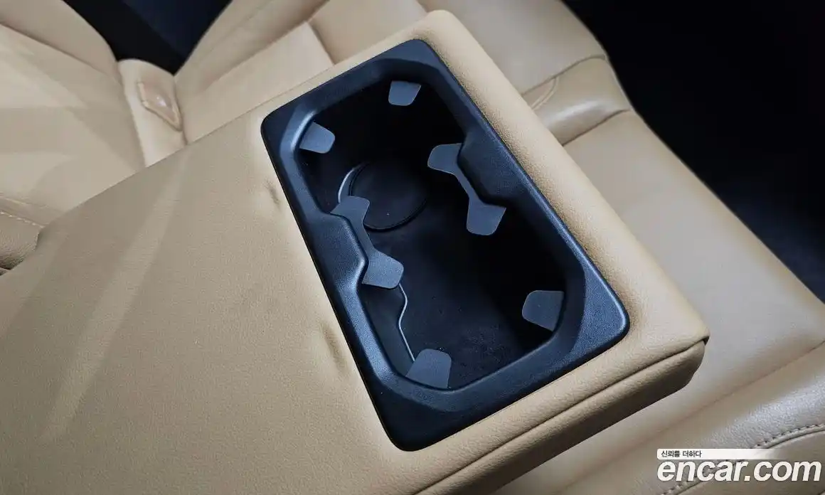 Volvo XC40 2021 2.0 автомат (гидро), фото 27