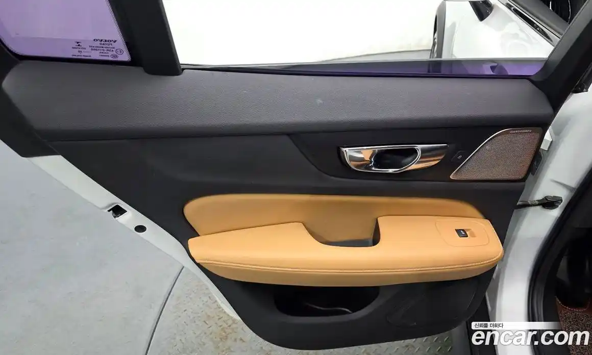Volvo V60 2020 2.0 автомат (гидро), фото 15