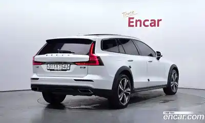 Volvo V60 2020 2.0 автомат (гидро), миниатюра 2