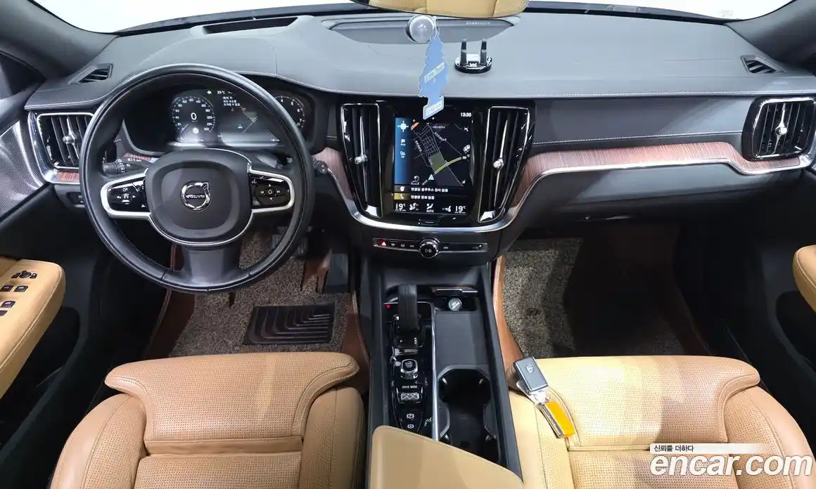 Volvo V60 2020 2.0 автомат (гидро), фото 10