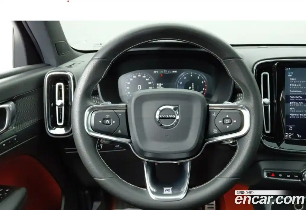 Volvo XC40 2019 2.0 автомат (гидро), фото 9