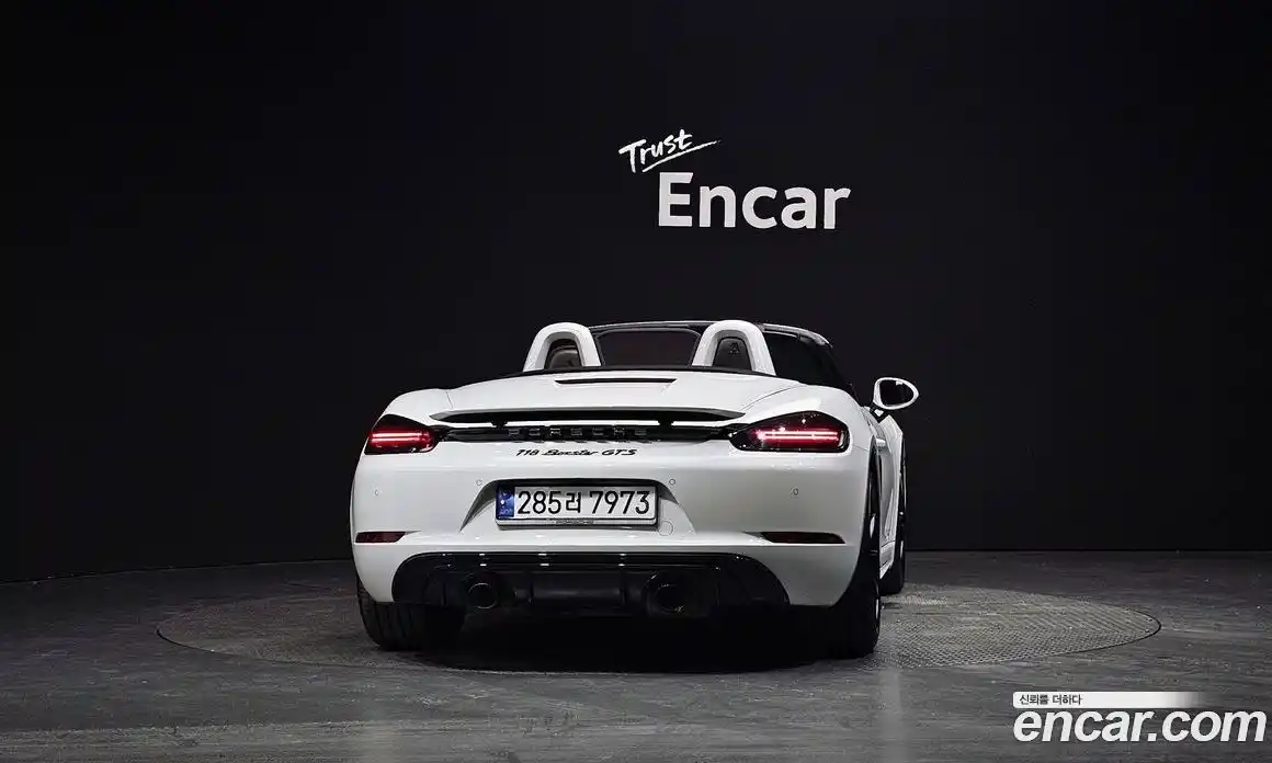Porsche 718 2023 4.0 автомат (гидро), фото 4