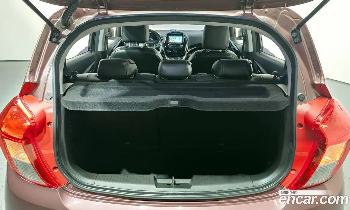 Chevrolet Spark 2018 1.0 автомат (гидро), фото 25