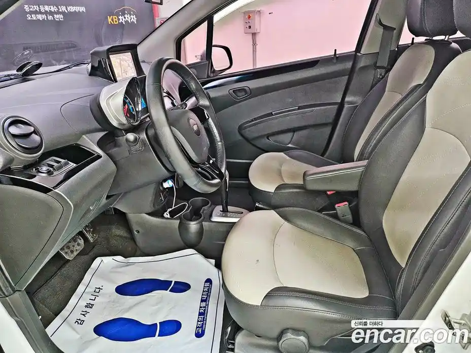 Chevrolet Spark 2015 1.0 автомат (гидро), фото 16