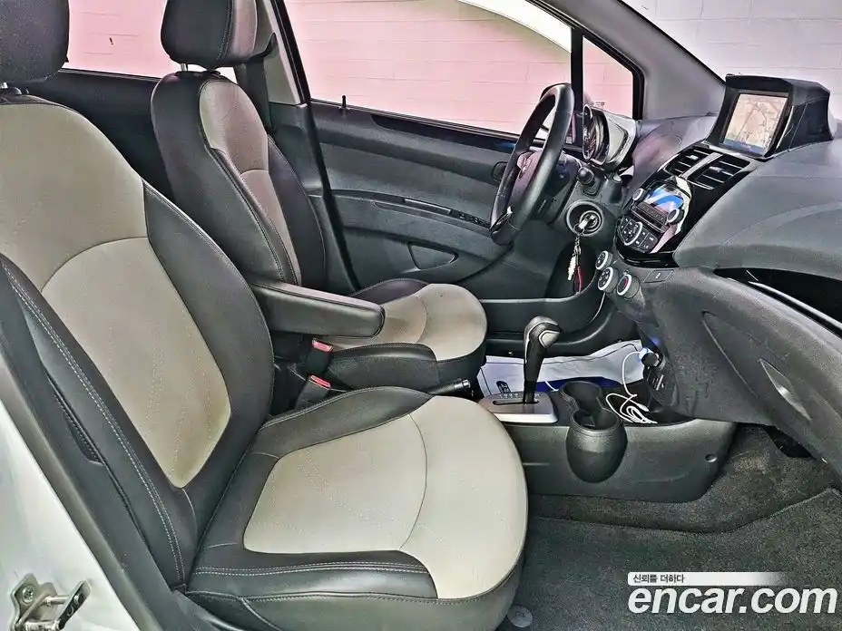 Chevrolet Spark 2015 1.0 автомат (гидро), фото 19