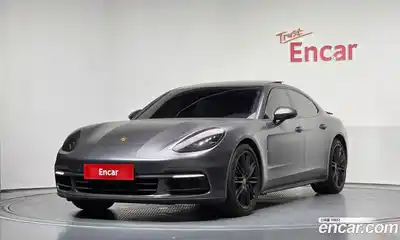 Porsche Panamera, 2018, 100 172 км