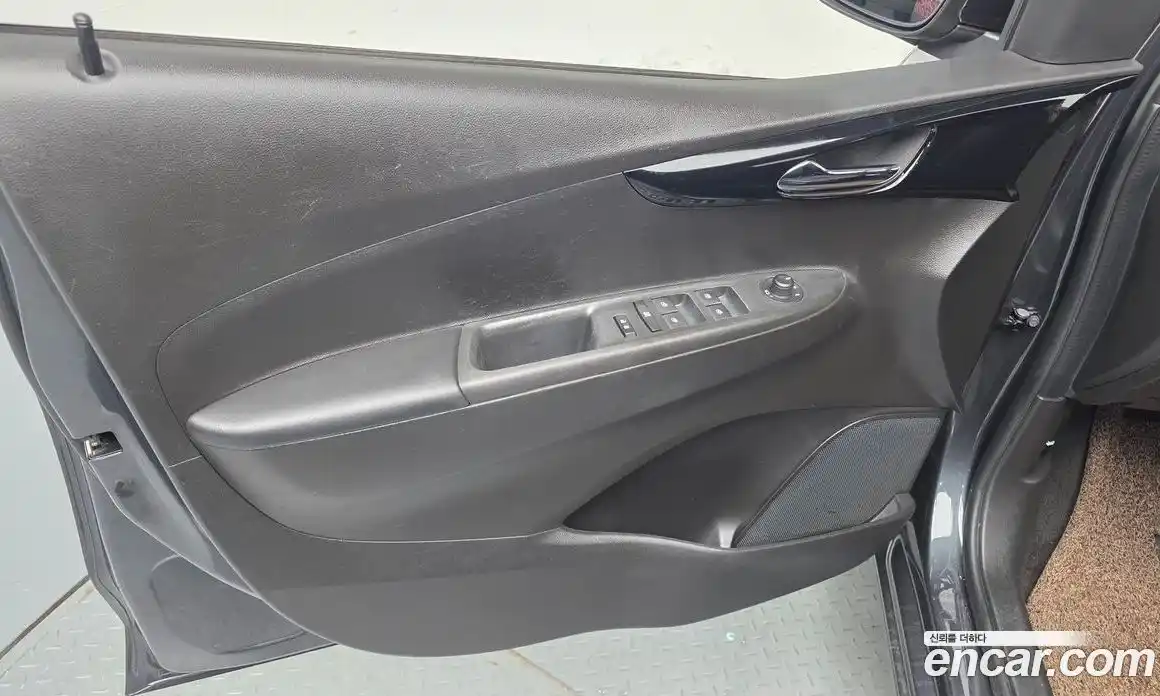 Chevrolet Spark 2019 1.0 автомат (гидро), фото 14